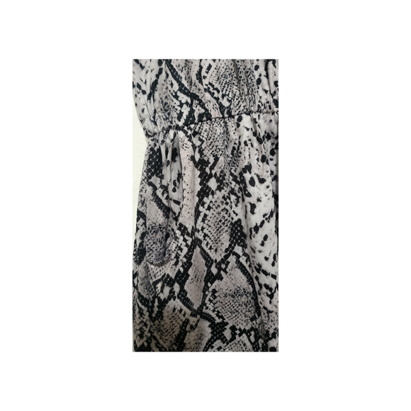 Snakeskin print ROMPER - Picture 8 of 8